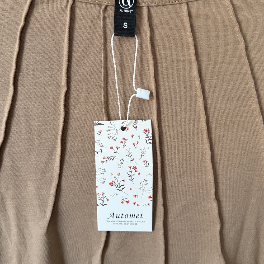 Chic Beige Women's Blouse - Picture 2 of 7